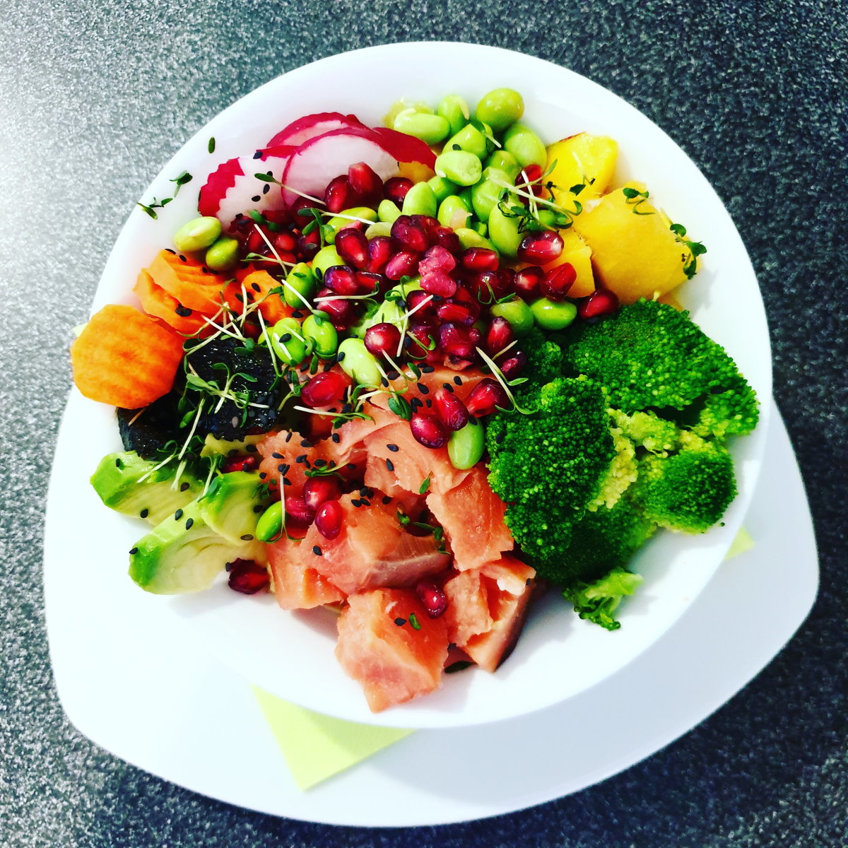 Salat in der Cafeteria Donauklinikum