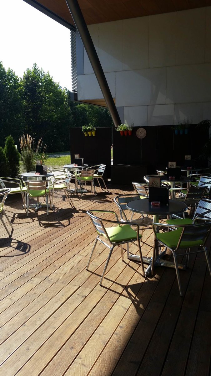 Terrasse der Cafeteria Donauklinikum